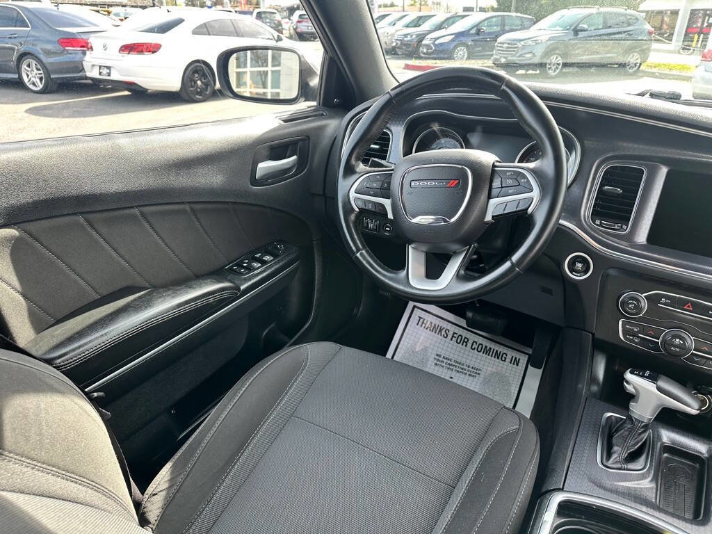 Used 2016 Dodge Charger SXT image 14