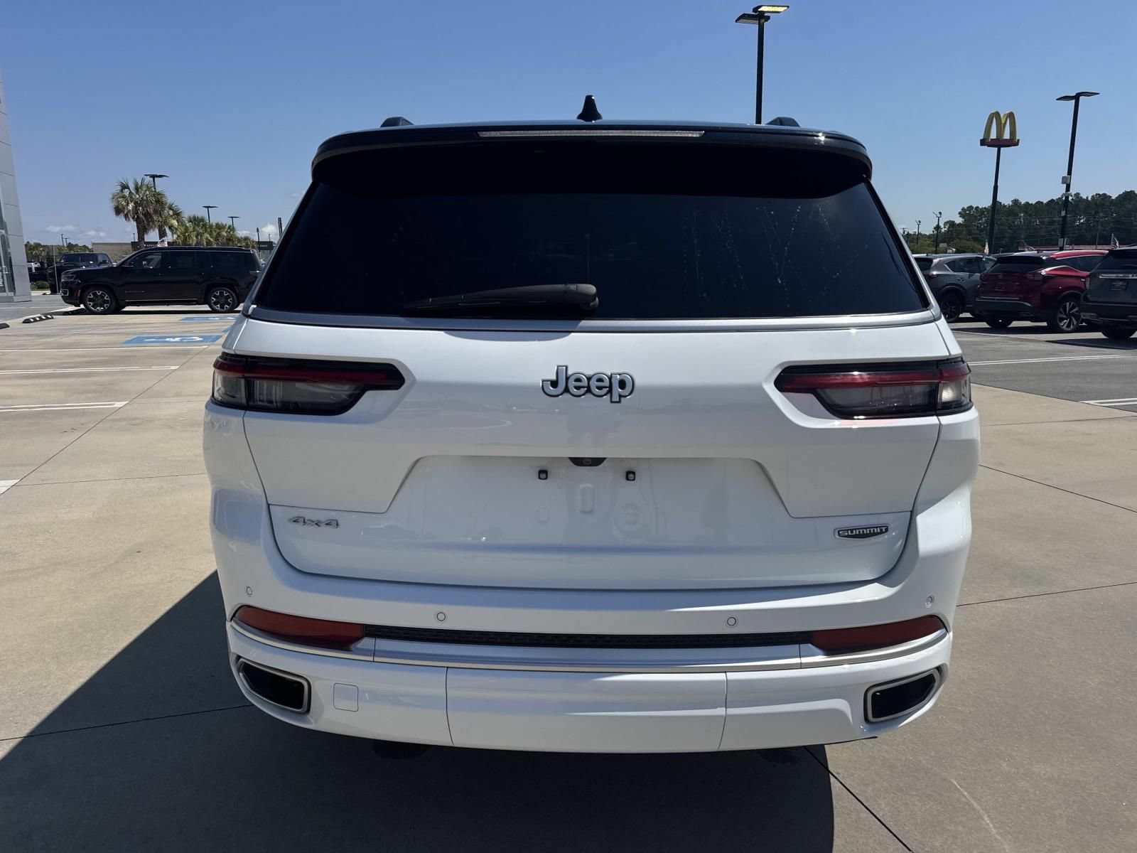 Used 2025 Jeep Grand Cherokee L Summit AWD/4WD image 6