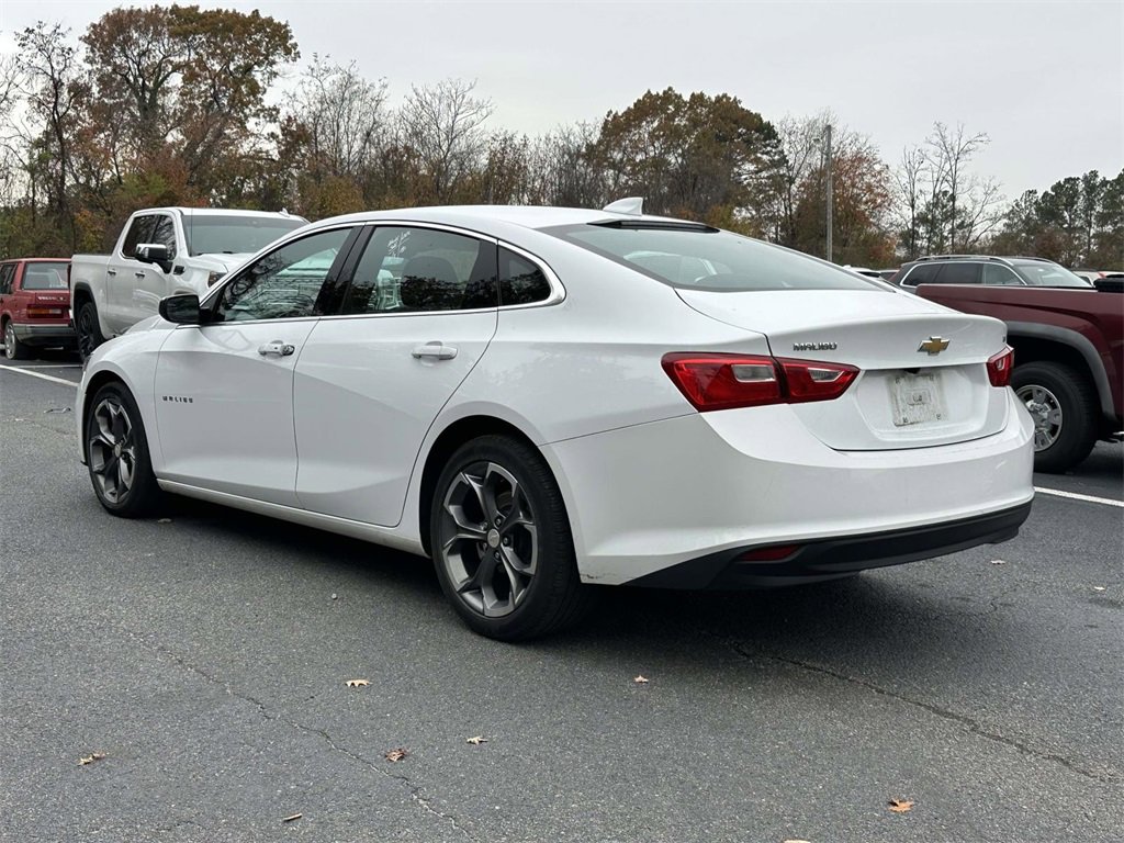 Used 2023 Chevrolet Malibu LT image 3