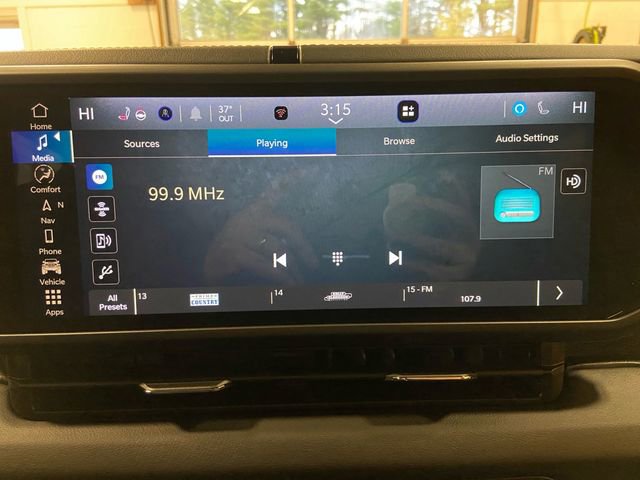 Used 2025 Jeep Wrangler Unlimited Rubicon w/ Technology Group image 20