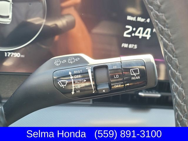 Used 2024 Kia Sportage SX image 18