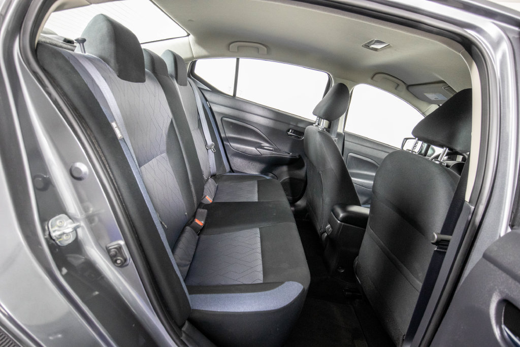 Used 2025 Nissan Versa SV FWD image 13