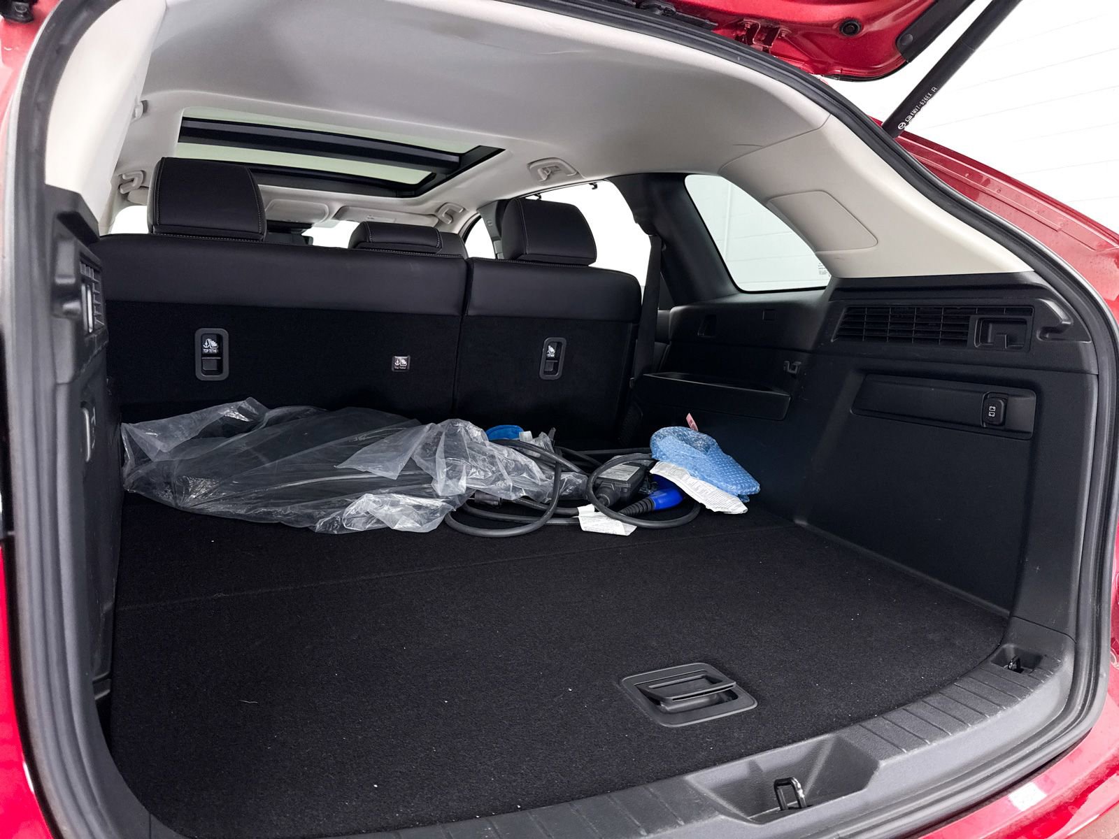 Certified 2025 MAZDA CX-70 Plug-In Hybrid w/ Premium Pkg image 35