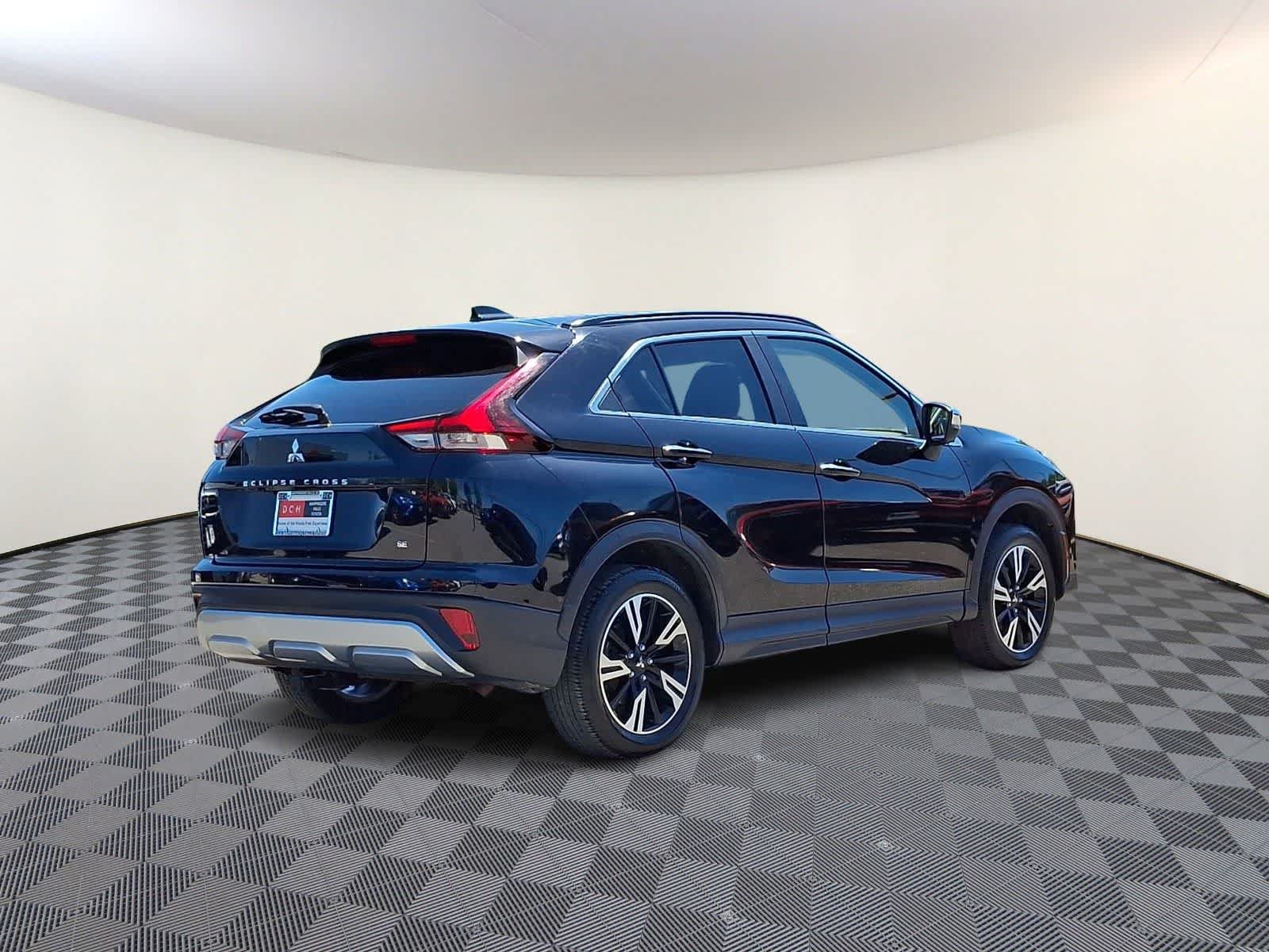 Used 2023 Mitsubishi Eclipse Cross SE AWD/4WD image 5