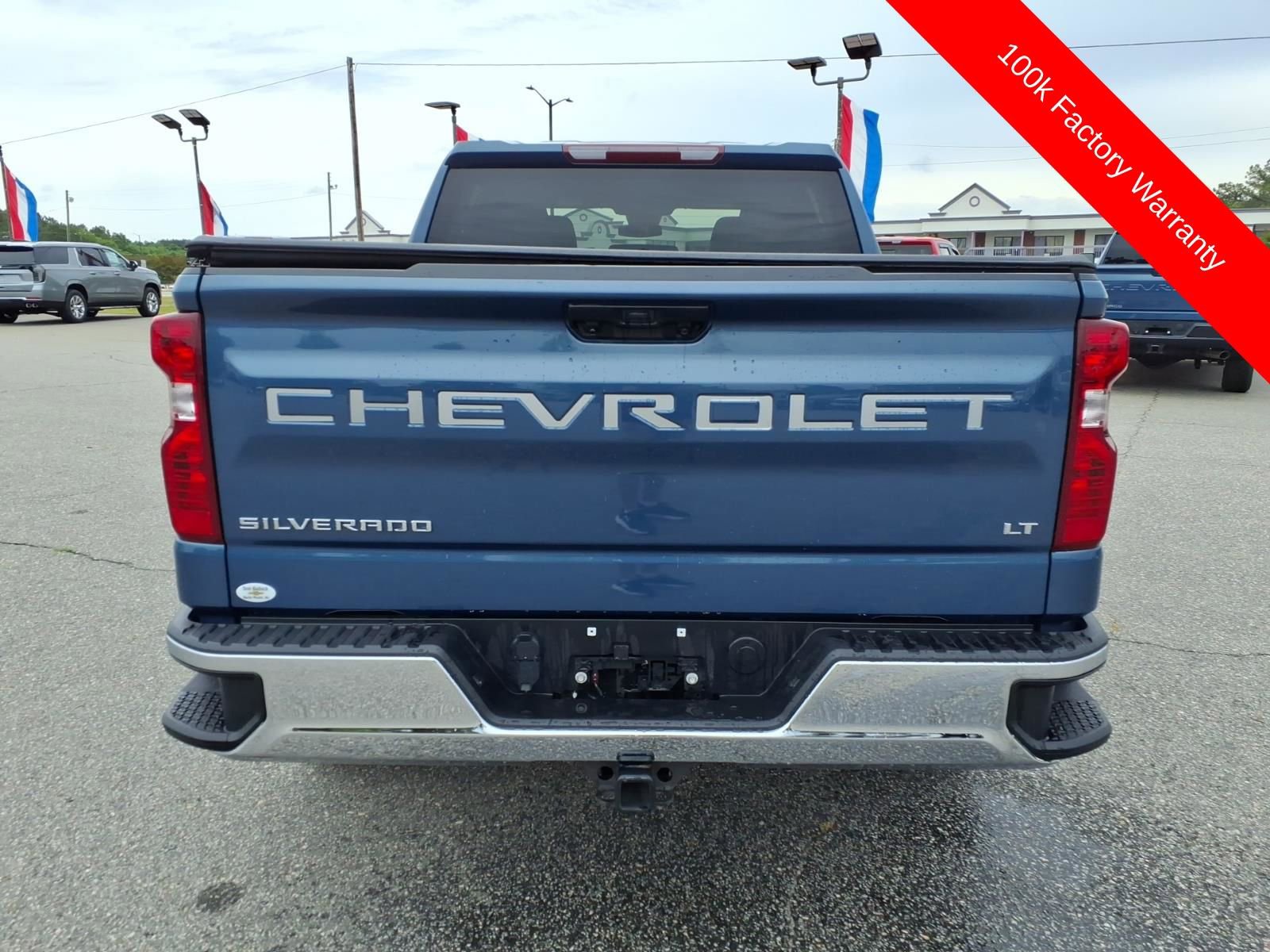 Used 2024 Chevrolet Silverado 1500 LT AWD/4WD image 4