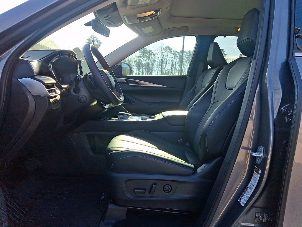 Used 2026 INFINITI QX60 Luxe w/ Cargo Package image 13