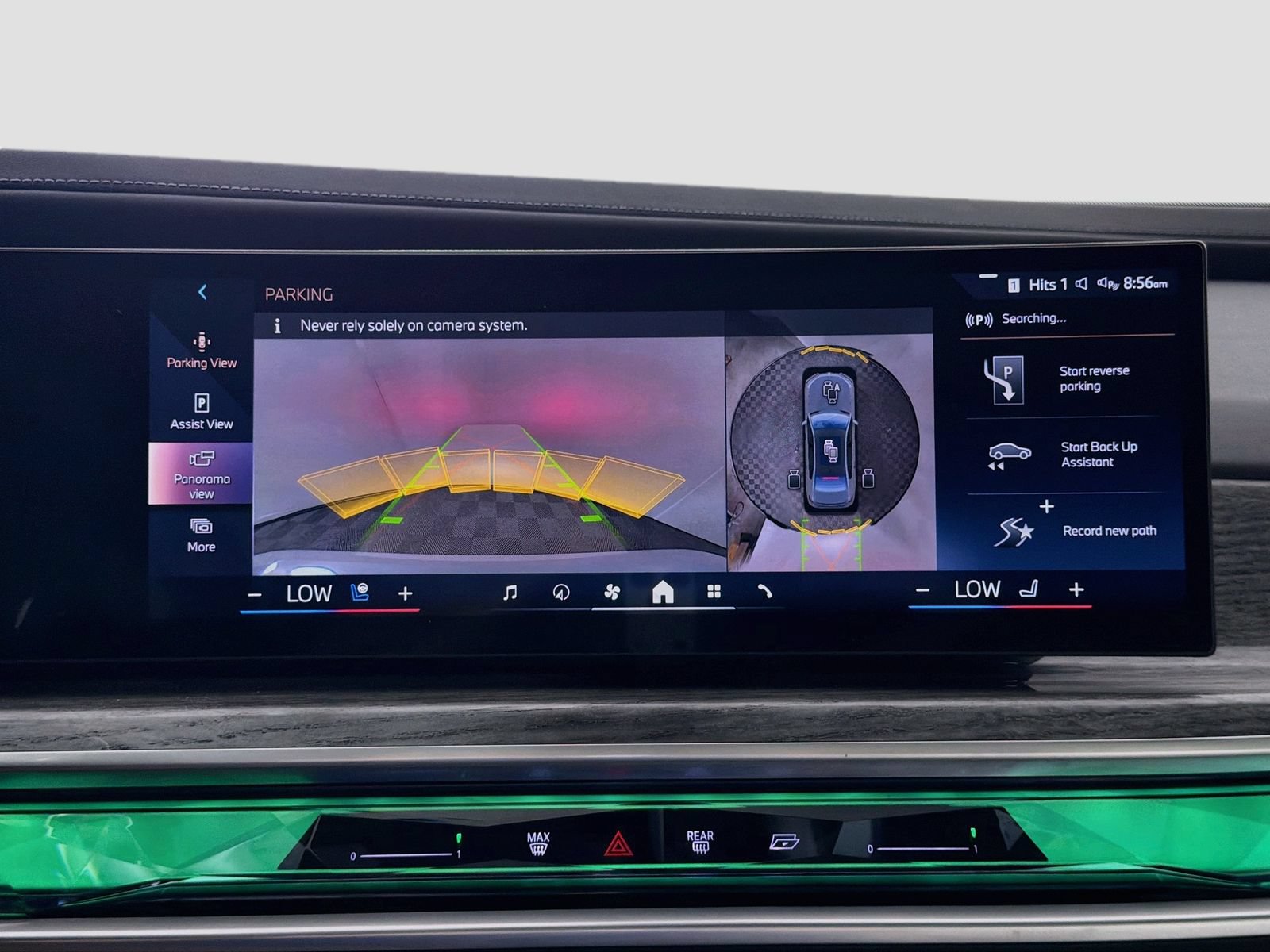 Used 2025 BMW 760i xDrive w/ Executive Package AWD/4WD image 18