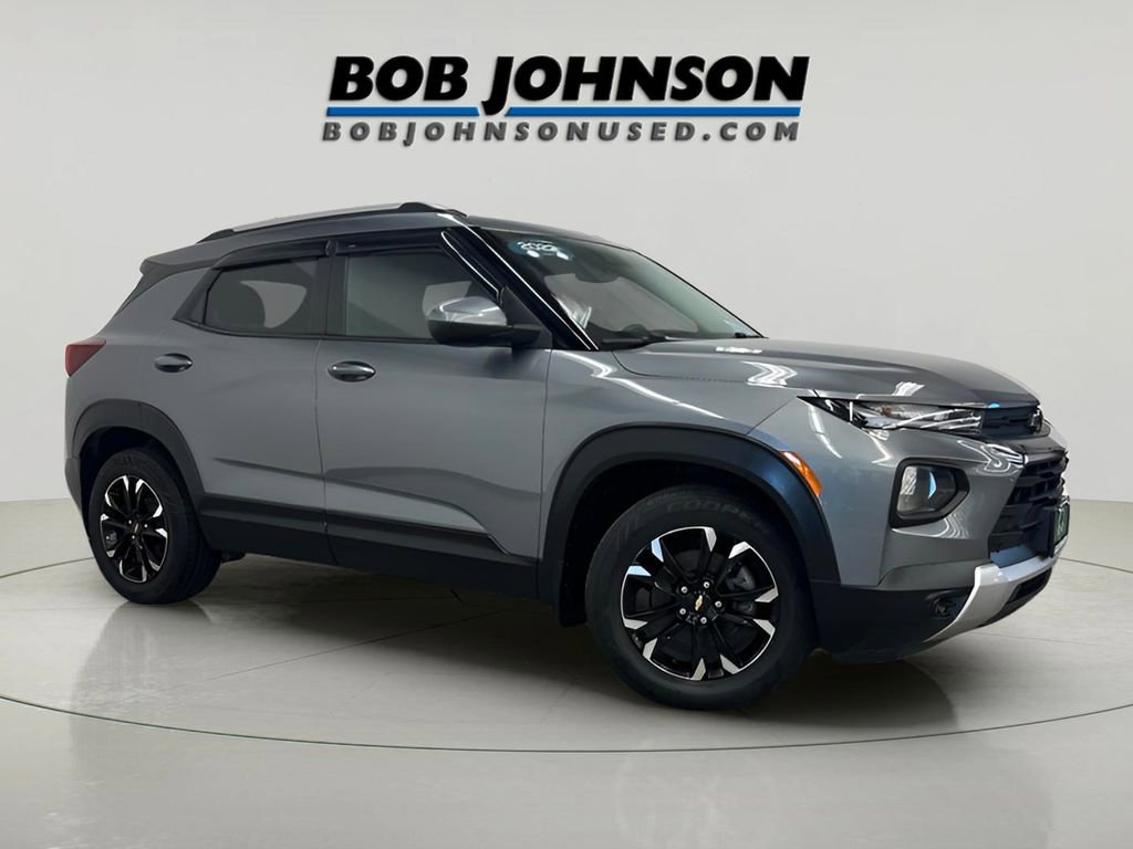 Used 2022 Chevrolet TrailBlazer LT w/ Sun and Liftgate Package