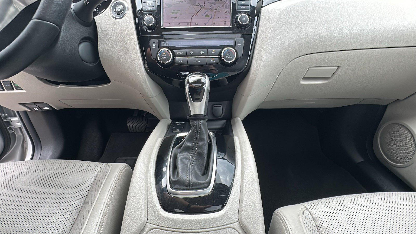 Used 2021 Nissan Rogue Sport SL w/ Premium Package AWD/4WD image 22
