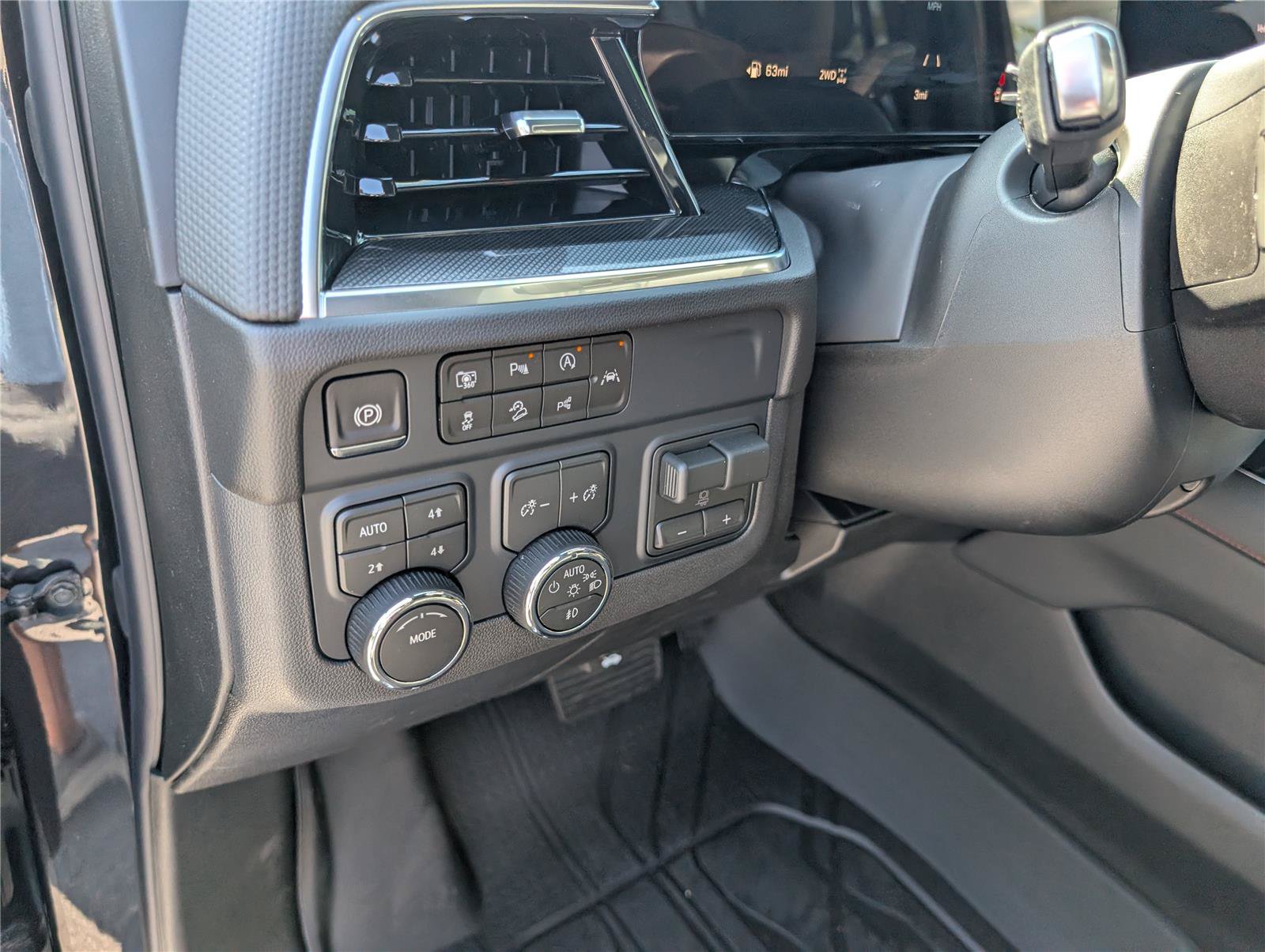 New 2026 Chevrolet Tahoe RST w/ Comfort Package AWD/4WD image 21
