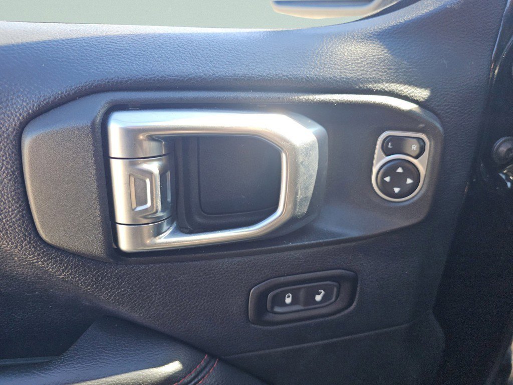 Used 2018 Jeep Wrangler Unlimited Rubicon image 29