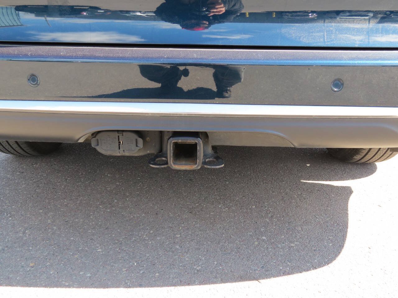 Used 2024 Chrysler Pacifica Limited w/ Trailer Tow Group FWD image 8