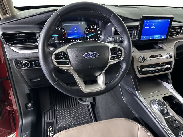 Used 2023 Ford Explorer XLT w/ Equipment Group 202A AWD/4WD image 21