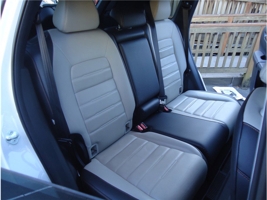 Used 2025 Honda CR-V Sport Touring image 17