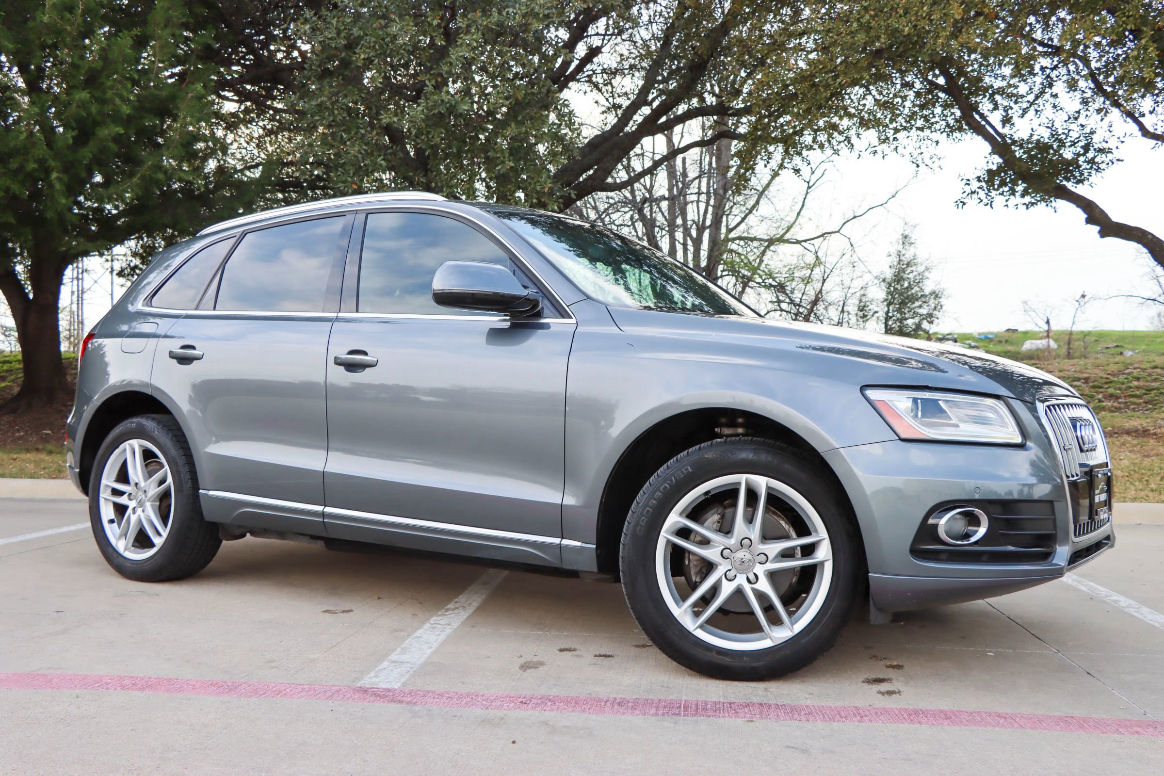 Used 2016 Audi Q5 2.0T Premium Plus w/ Technology Package image 1