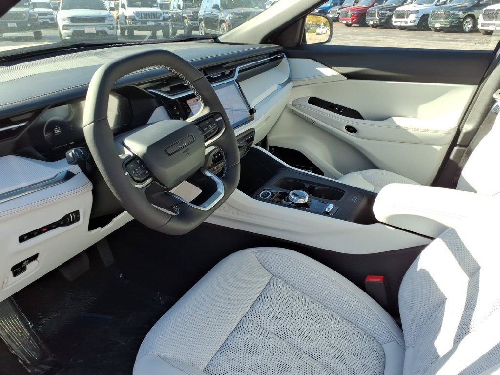 New 2026 Jeep Cherokee Overland w/ Advanced Pro Tech Group AWD/4WD image 7