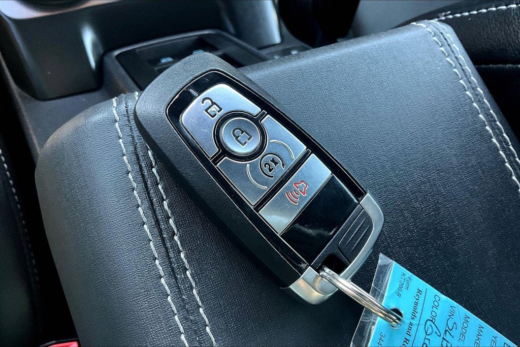 Used 2025 Ford Bronco Outer Banks w/ Sasquatch Package AWD/4WD image 10