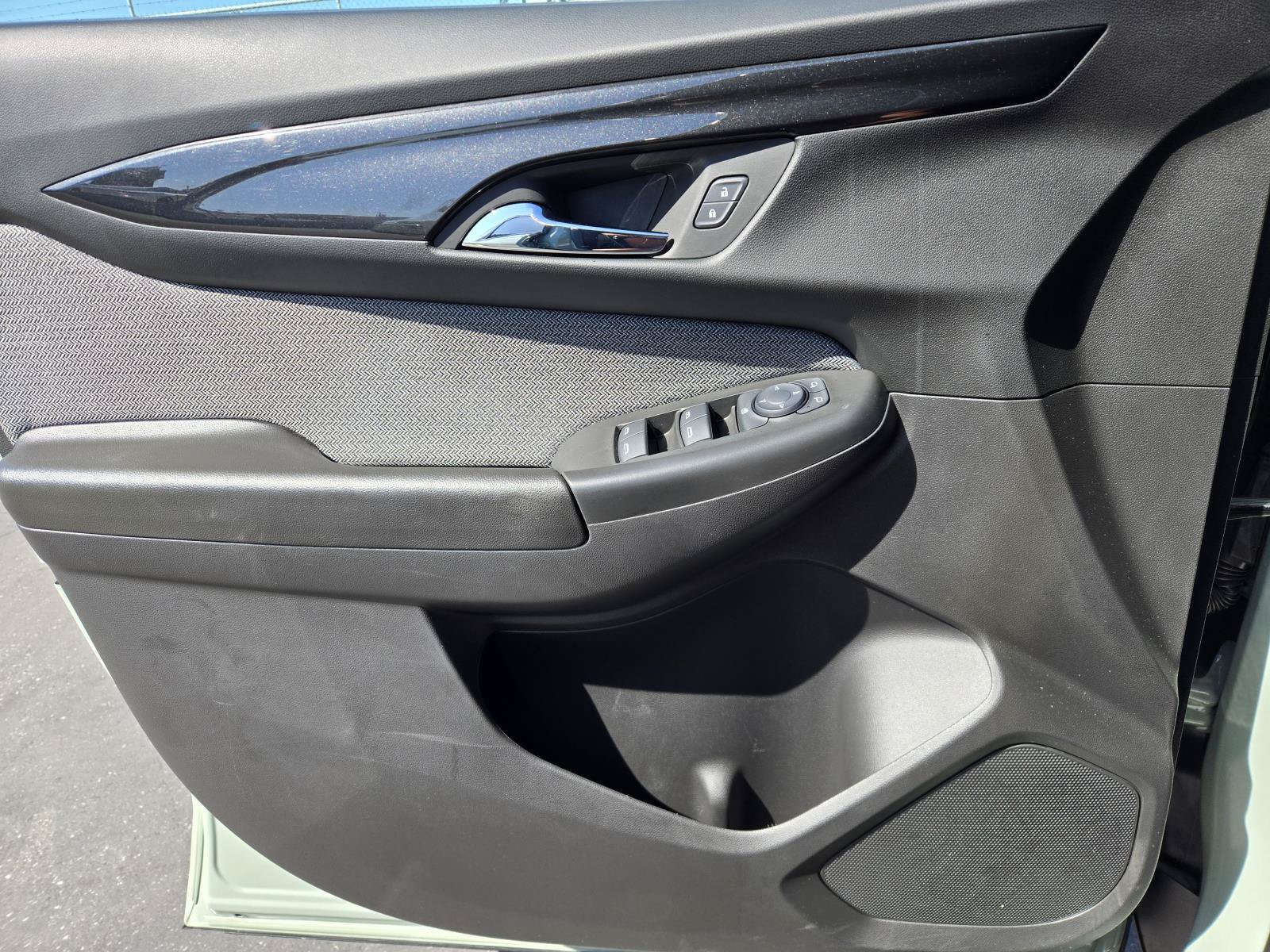Used 2025 Chevrolet TrailBlazer LS w/ LS Convenience Package FWD image 20