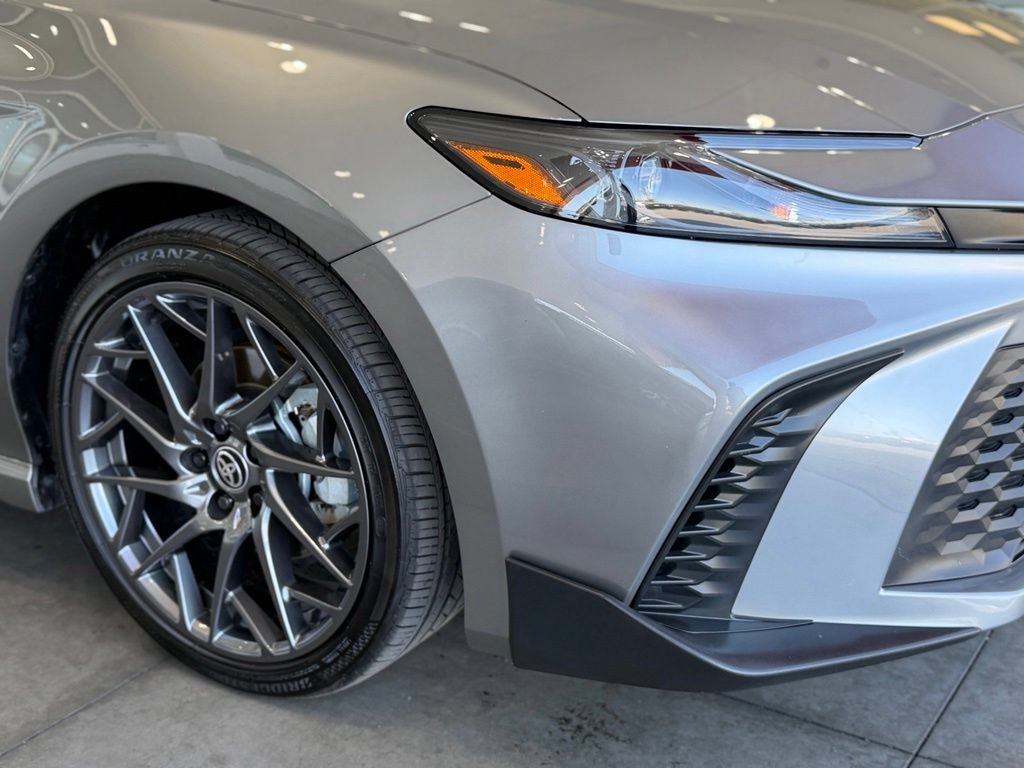 Used 2026 Toyota Camry SE FWD image 9