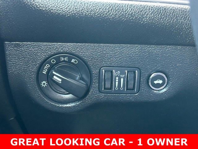 Used 2023 Dodge Challenger SXT image 19