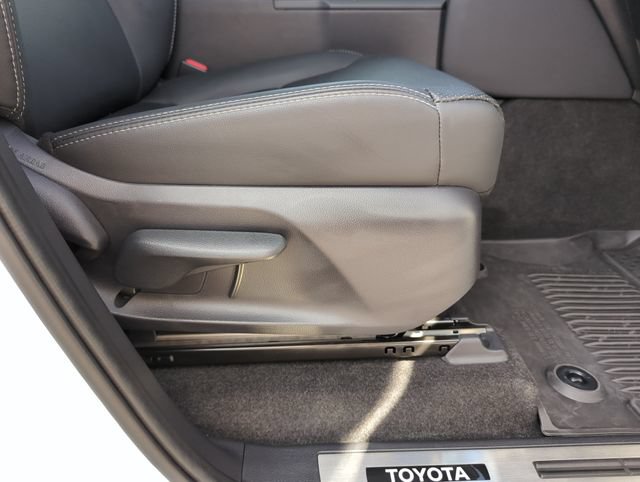 Used 2025 Toyota Land Cruiser AWD/4WD image 38