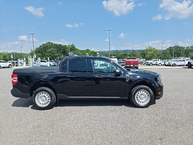 Used 2025 Ford Maverick XL FWD image 2