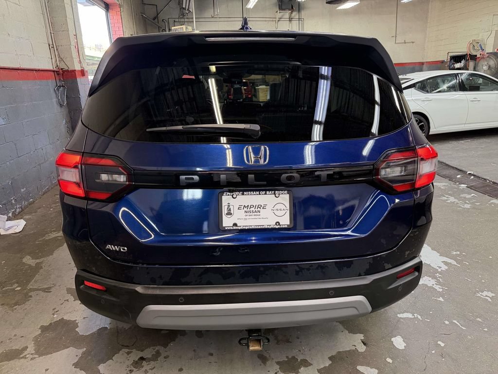 Used 2025 Honda Pilot EX-L image 18