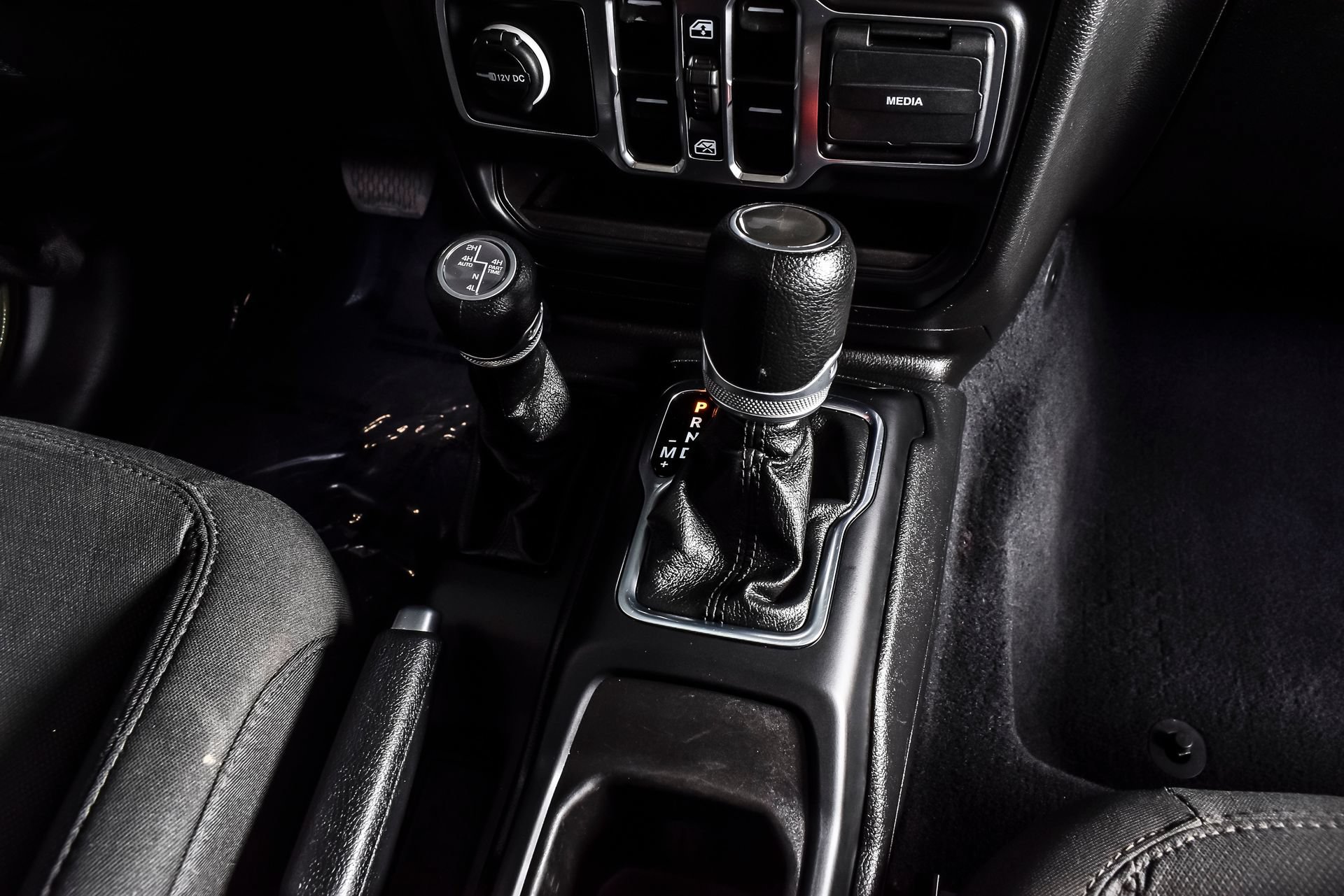 Used 2023 Jeep Wrangler Unlimited w/ 8.4" Radio Group AWD/4WD image 33