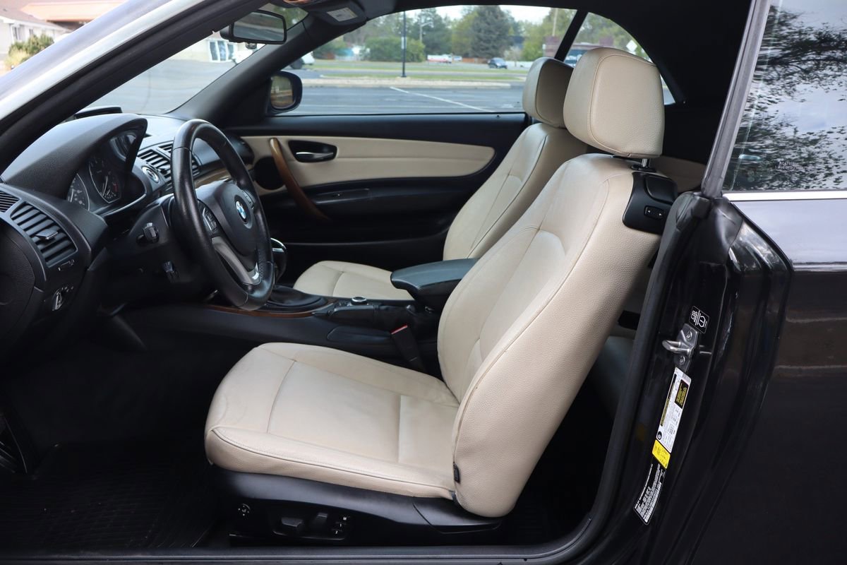 Used 2013 BMW 128i Convertible RWD image 18