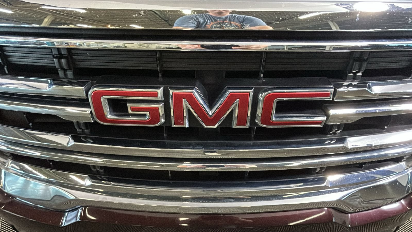 Used 2020 GMC Acadia SLE w/ Driver Convenience Package FWD image 10