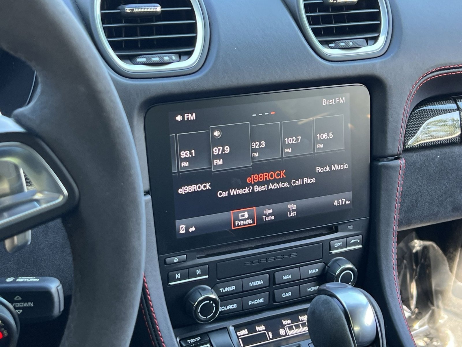 Used 2018 Porsche 718 Cayman S RWD image 26