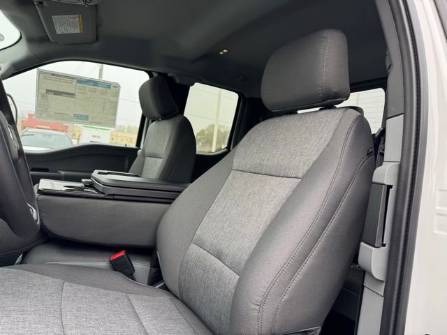 New 2026 Ford F550 4x4 Supercab Super Duty image 7