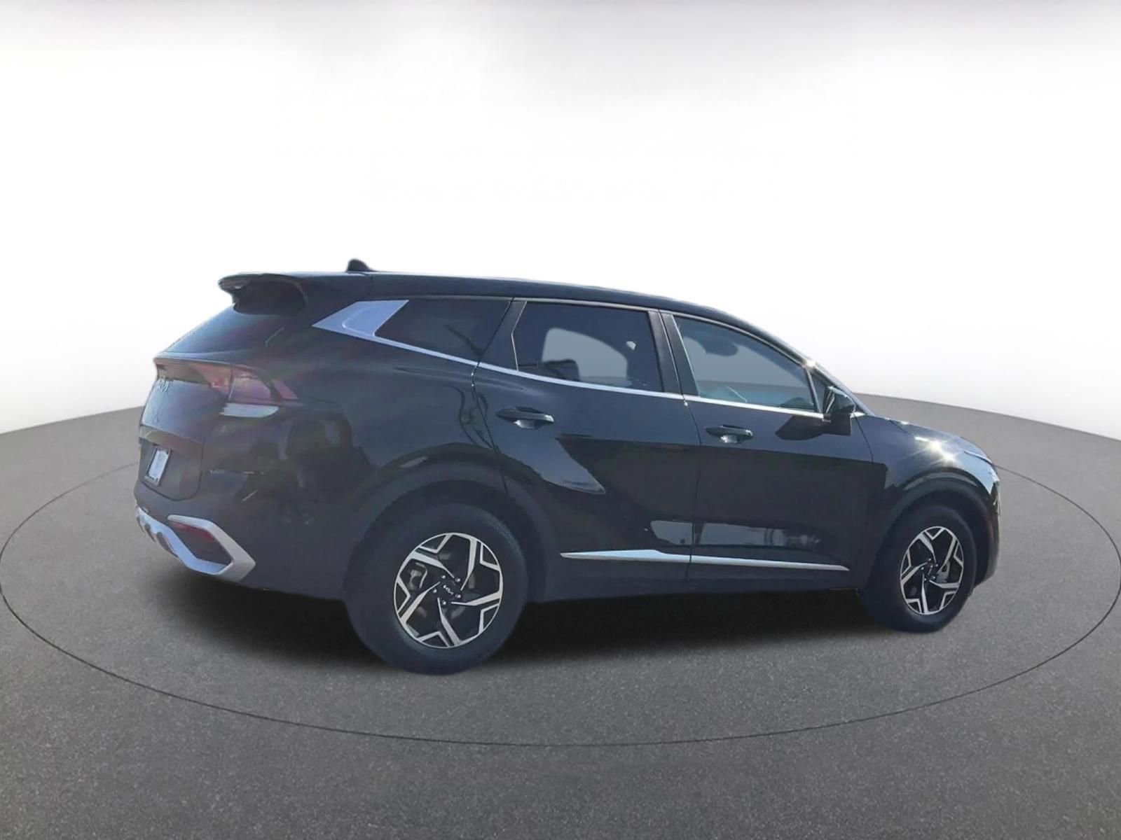 Used 2025 Kia Sportage LX FWD image 15