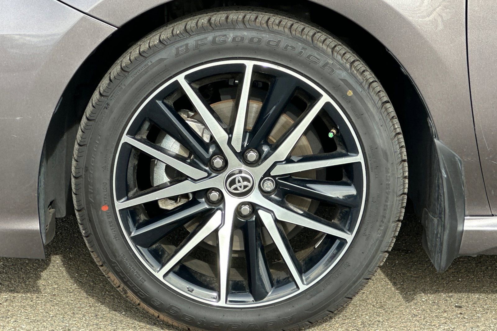 Used 2024 Toyota Camry SE image 42