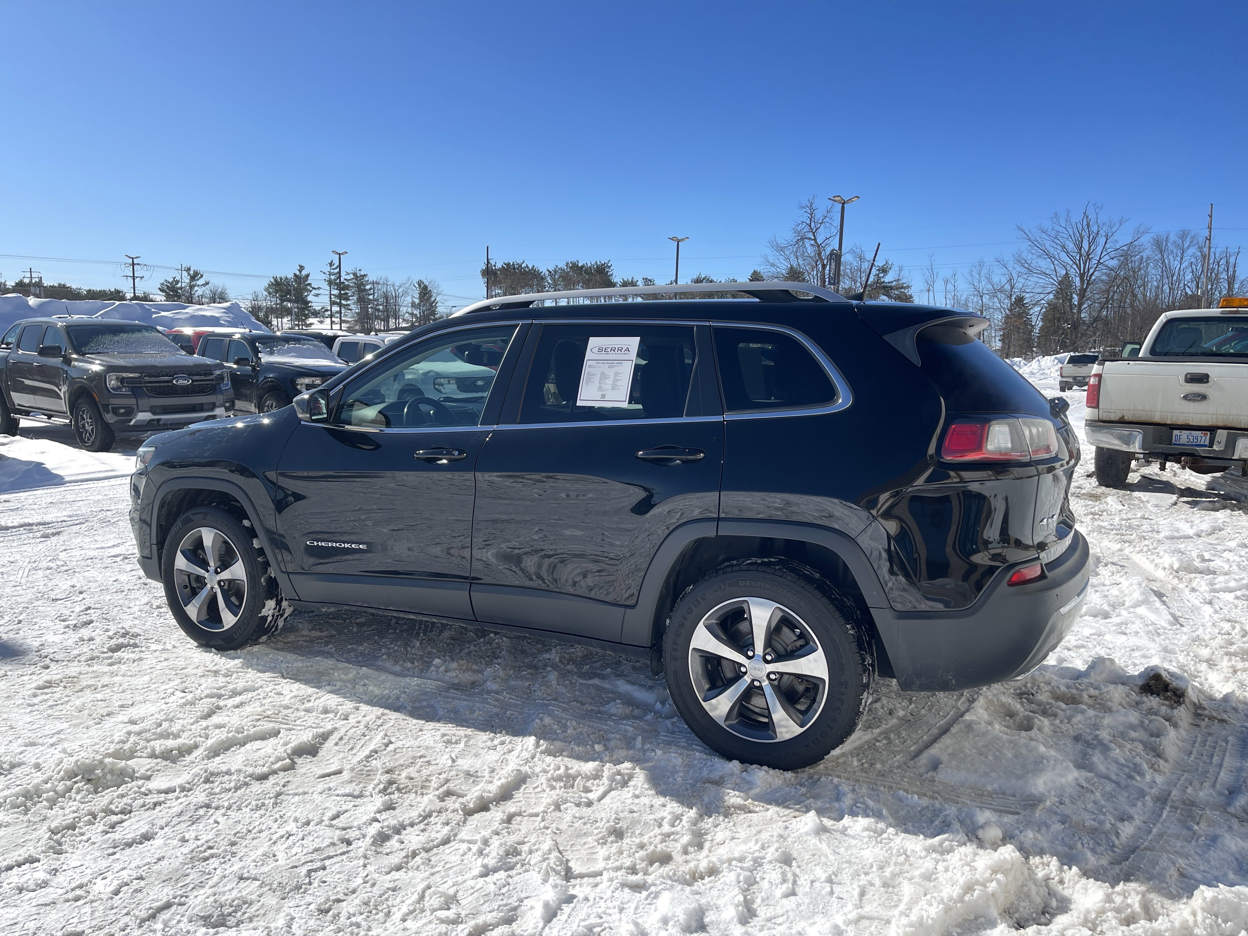Used 2019 Jeep Cherokee Limited image 5