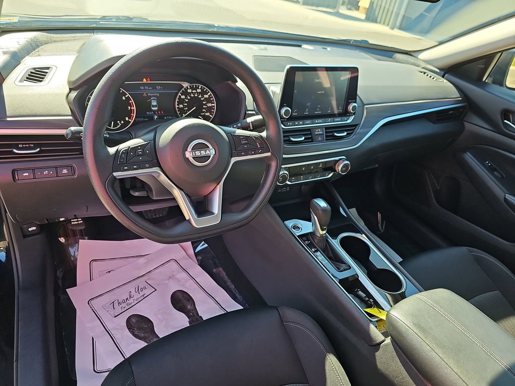Used 2024 Nissan Altima 2.5 SV image 19