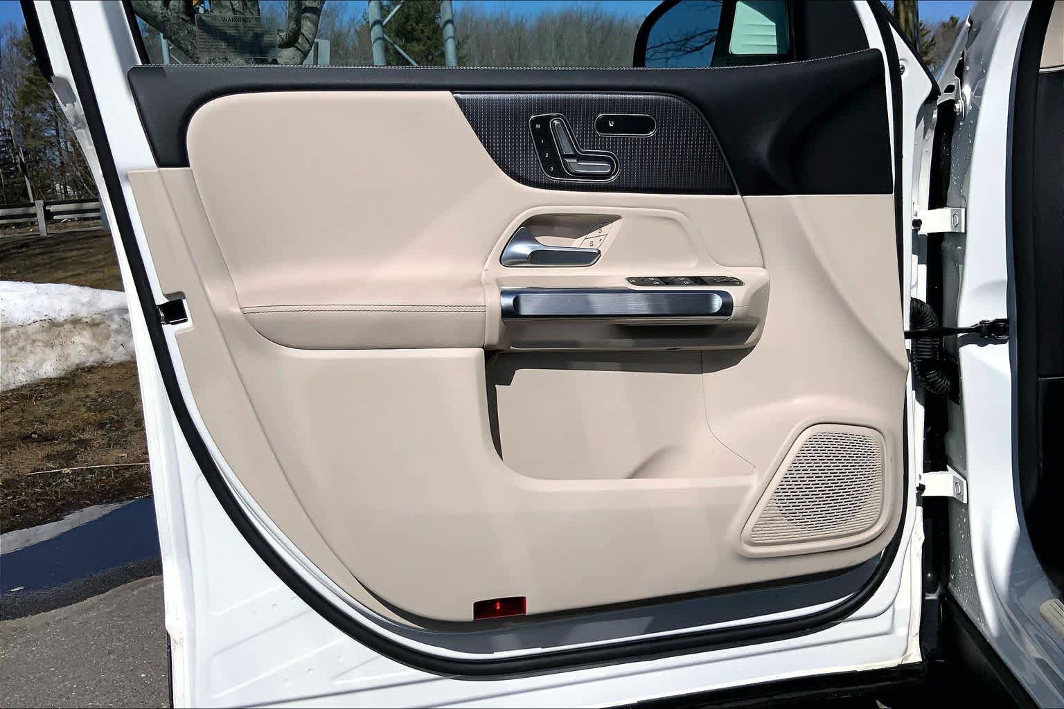 Certified 2022 Mercedes-Benz GLB 250 image 22