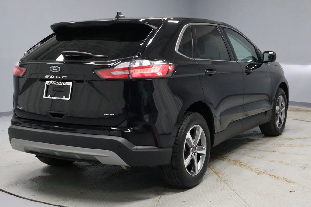 Certified 2024 Ford Edge SEL w/ Convenience Package AWD/4WD image 11