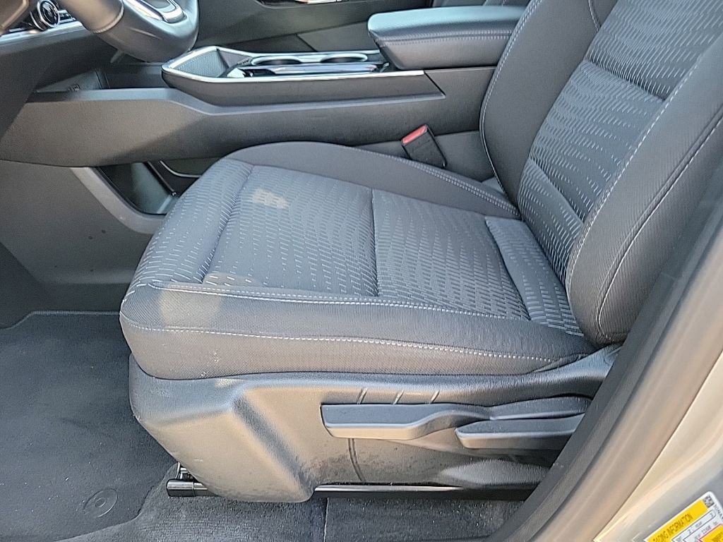 Used 2025 Chevrolet Equinox LT FWD image 11