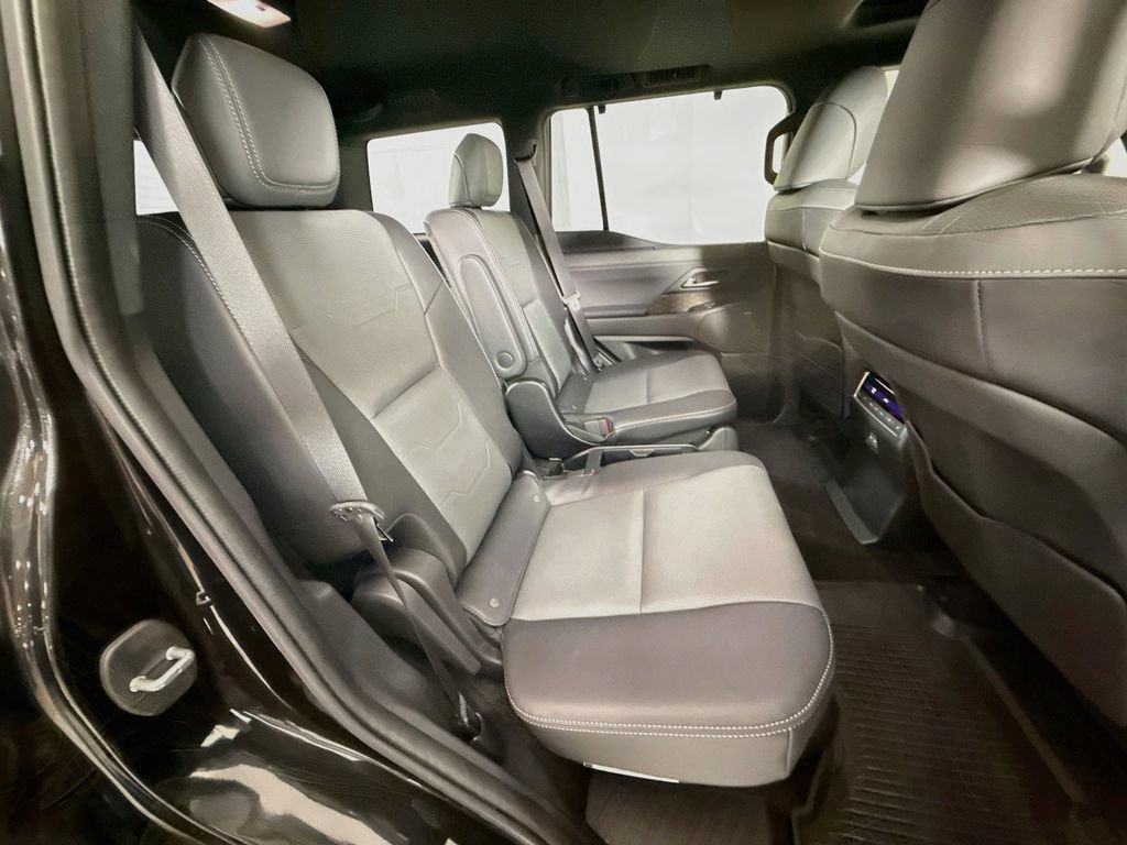 Certified 2024 Lexus GX 550 w/ Accessory Package (Z1) AWD/4WD image 28