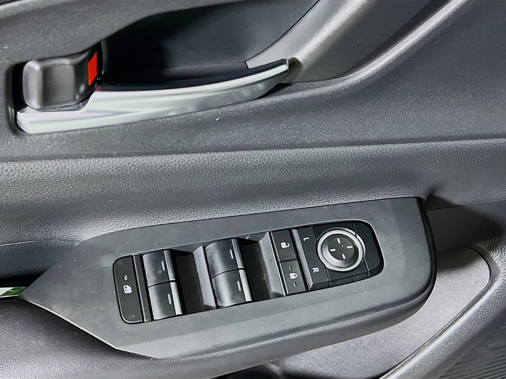 Used 2024 Toyota Prius Prime image 17