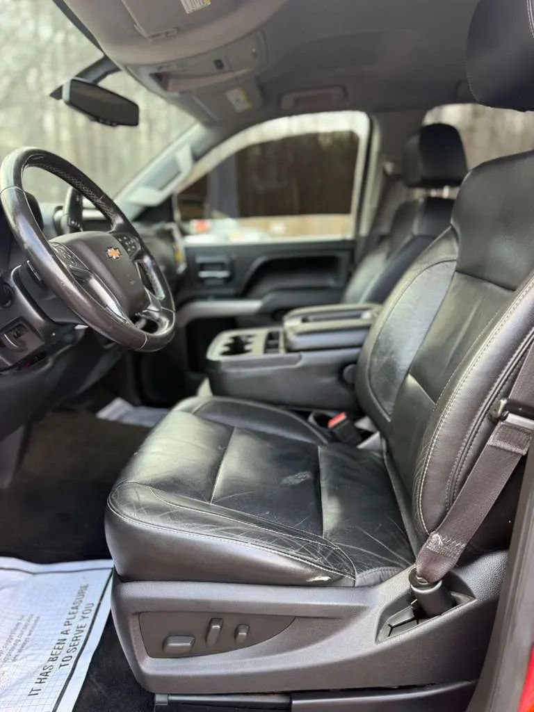 Used 2015 Chevrolet Silverado 1500 LT w/ LT Convenience Package AWD/4WD image 12