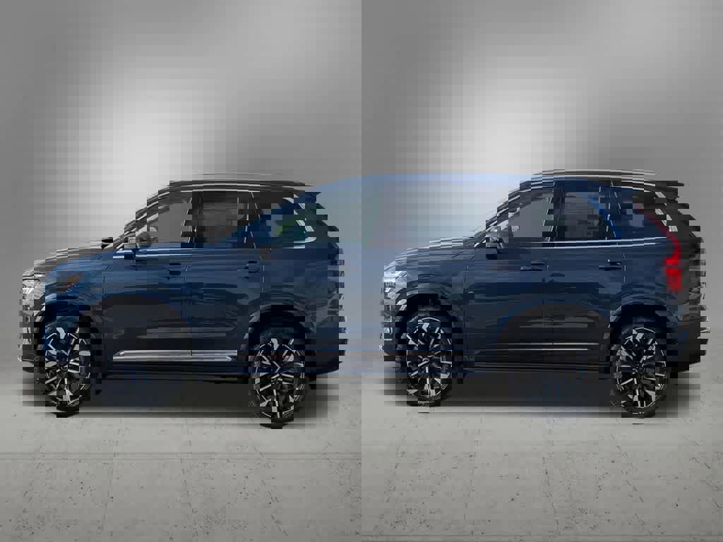 New 2026 Volvo XC90 B5 Plus w/ Protection Package Premier image 3