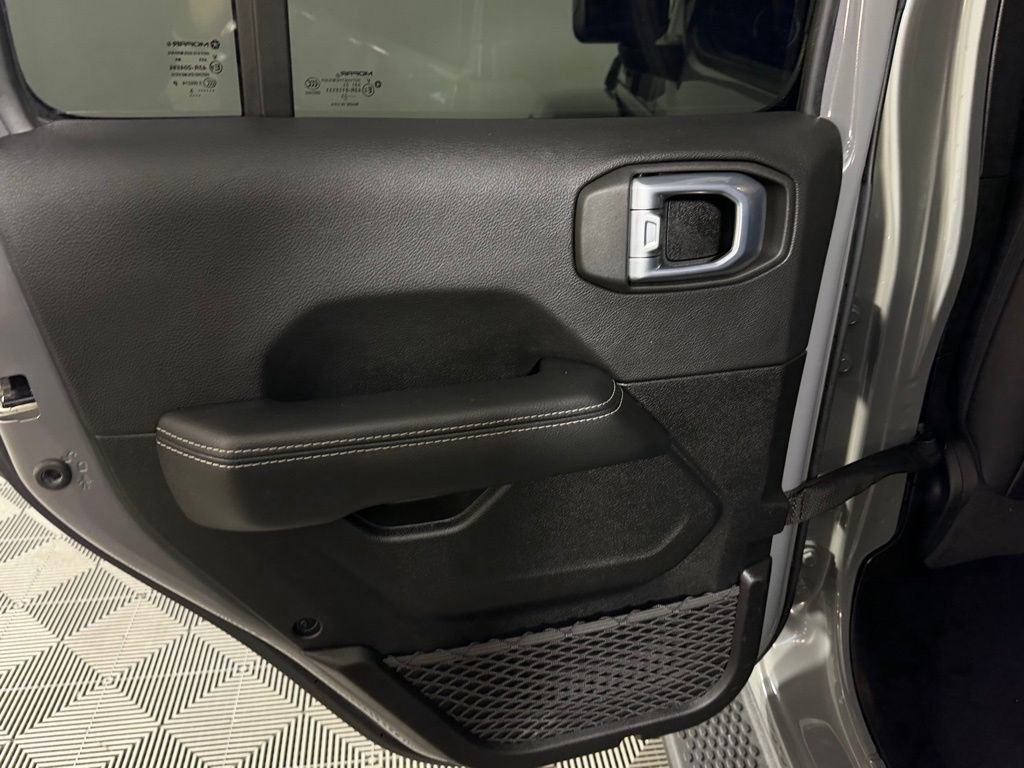 Used 2023 Jeep Wrangler Unlimited Sahara w/ Cold Weather Group image 27