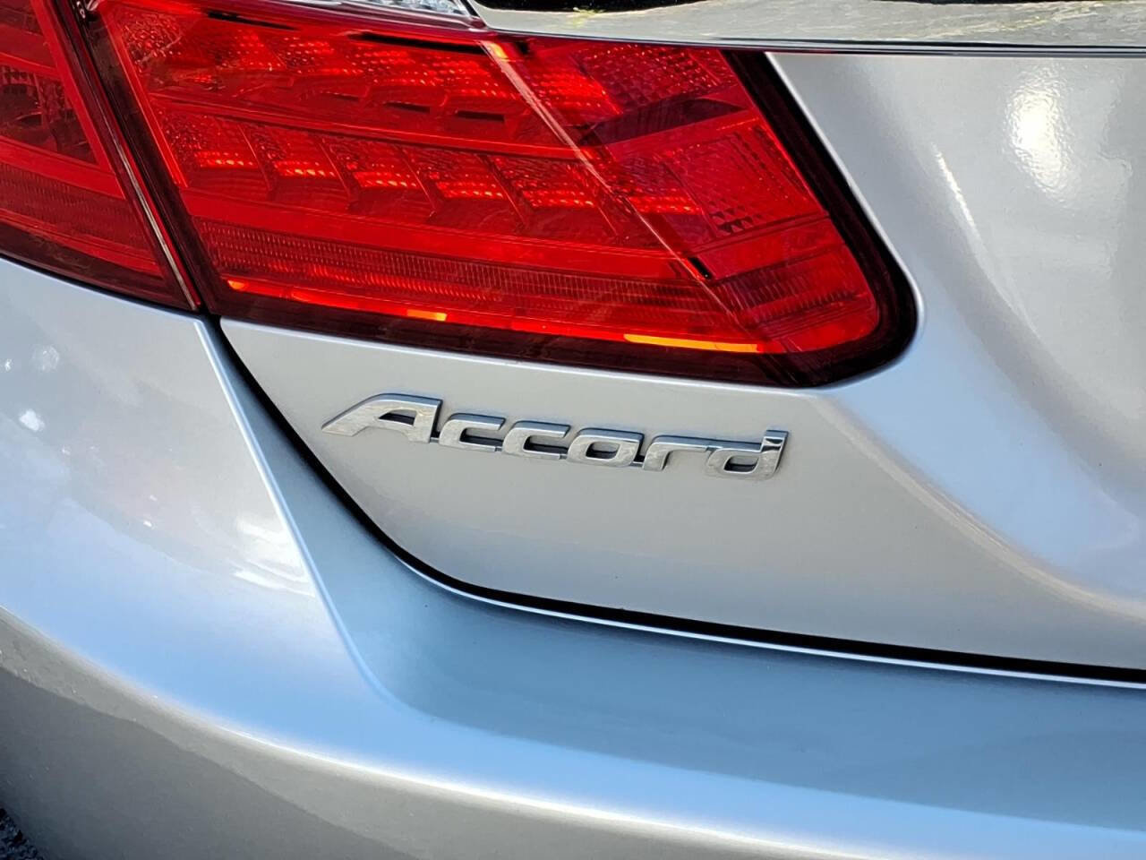 Used 2013 Honda Accord Touring image 5