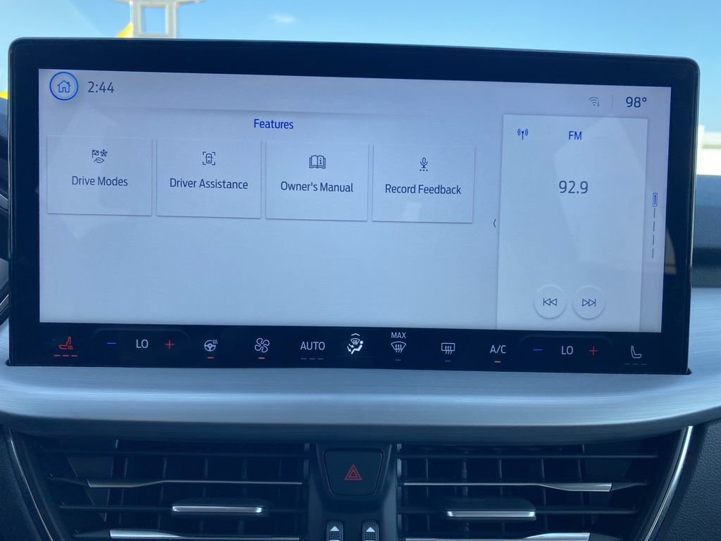 Used 2024 Ford Escape Platinum image 39