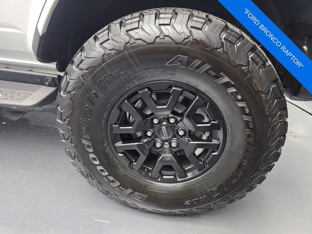 Used 2024 Ford Bronco Raptor w/ Interior Carbon Fiber Pack 6 AWD/4WD image 16