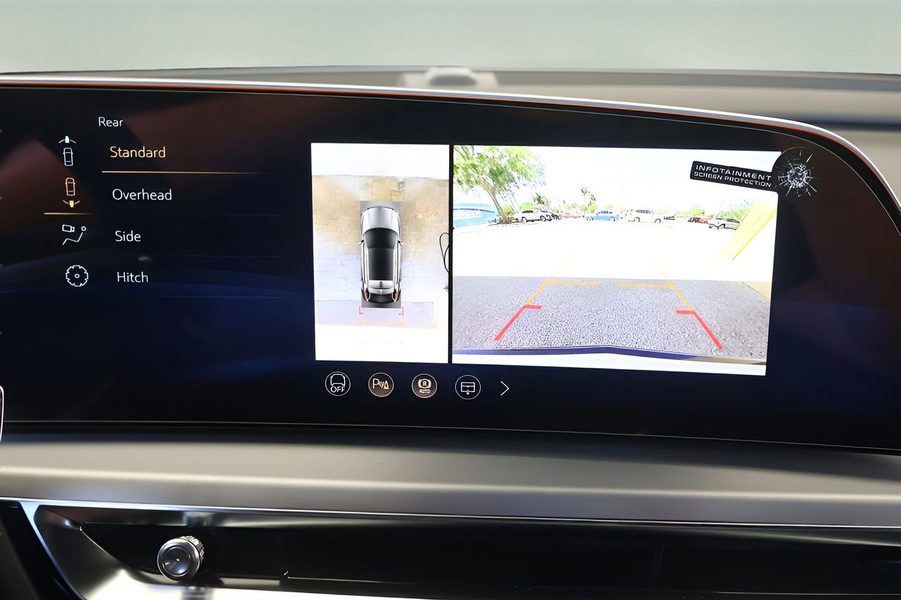New 2026 Cadillac Lyriq Sport AWD/4WD image 24