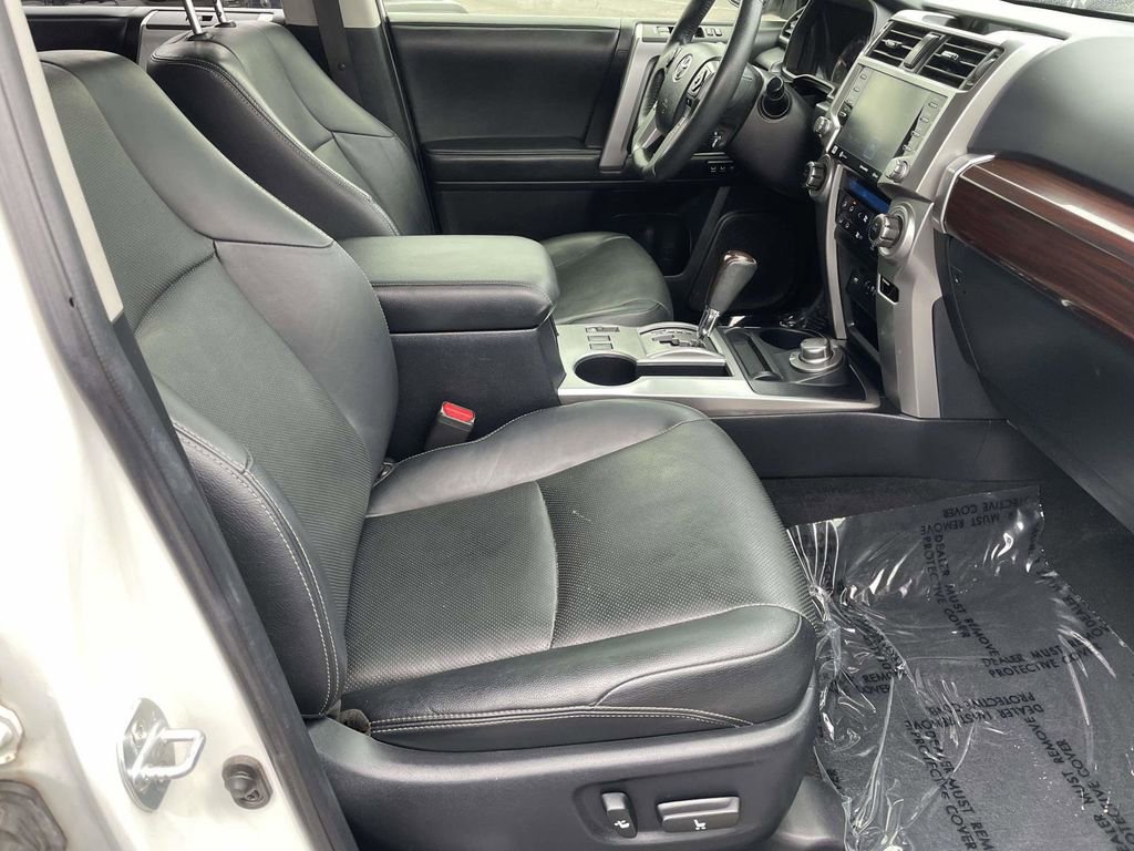 Used 2020 Toyota 4Runner Limited AWD/4WD image 48