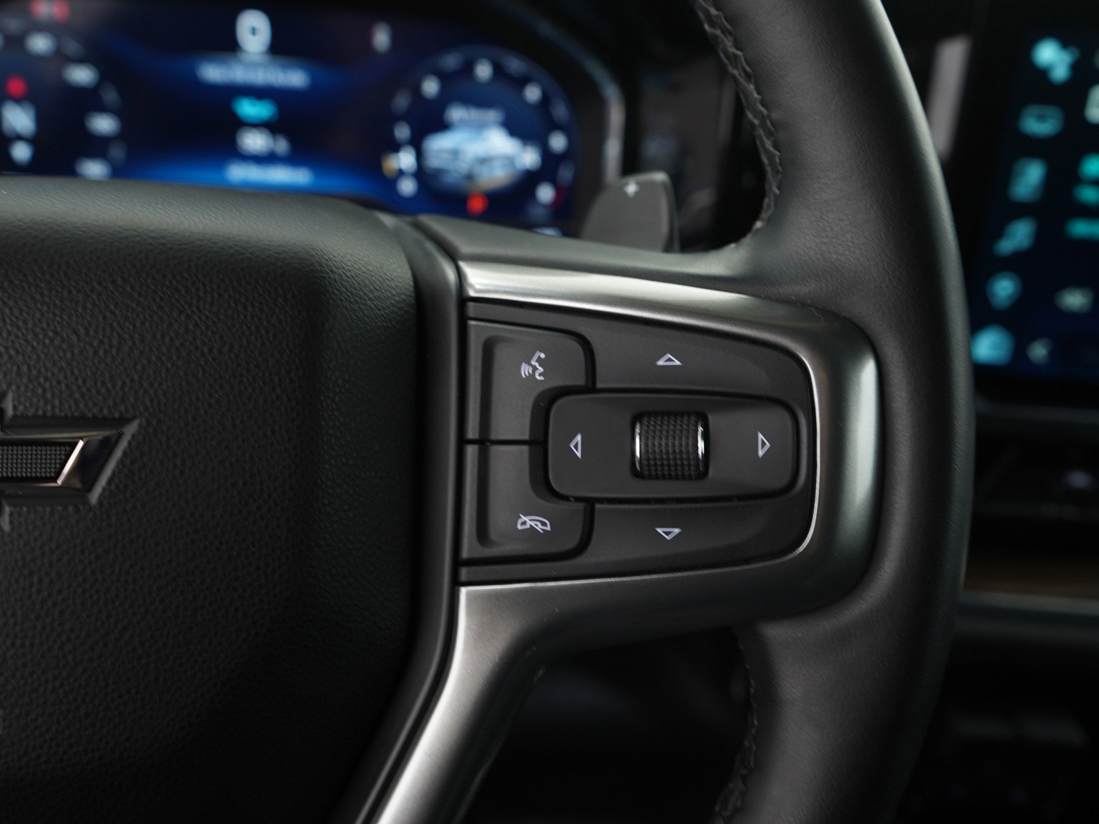 Used 2024 Chevrolet Silverado 1500 RST w/ Convenience Package II image 27